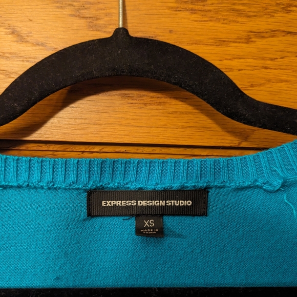 Express Cardigan with sparkle buttons Size XS - Picture 8 of 9